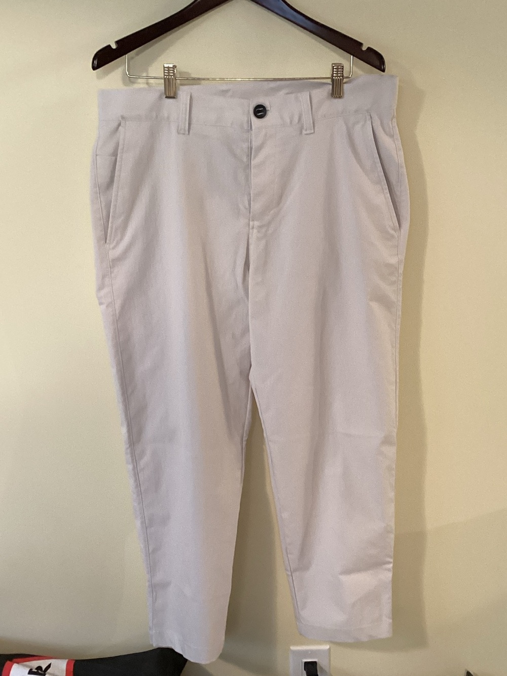 lululemon athletica beige Men's Casual Chinos
